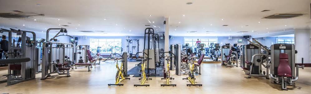 Parklands Hotel & Country Club Newton Mearns Bagian luar foto