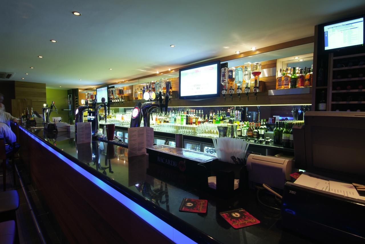 Parklands Hotel & Country Club Newton Mearns Bagian luar foto