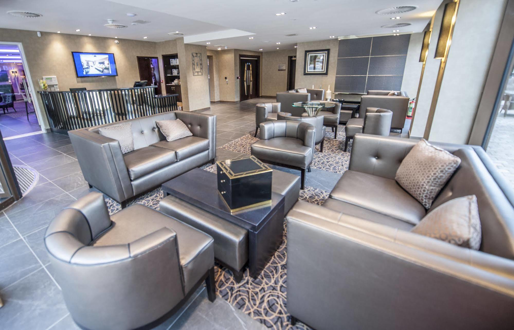 Parklands Hotel & Country Club Newton Mearns Bagian luar foto