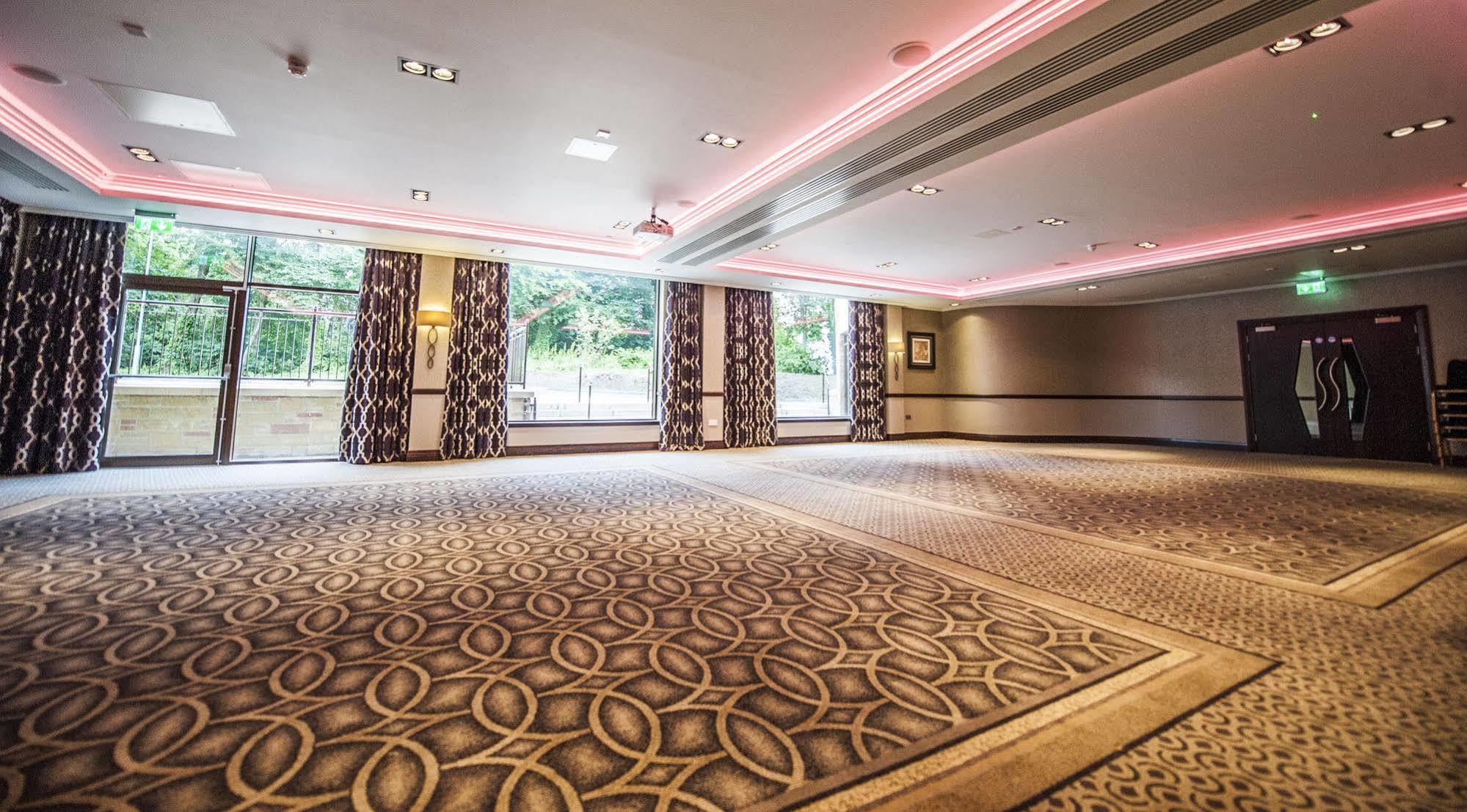 Parklands Hotel & Country Club Newton Mearns Bagian luar foto