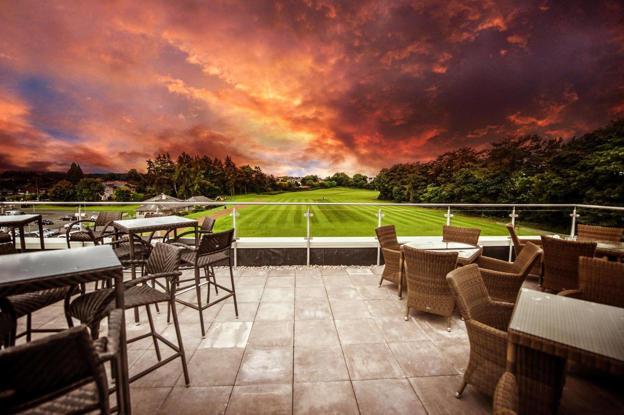 Parklands Hotel & Country Club Newton Mearns Bagian luar foto